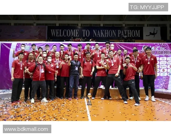 最帅足球明星与泰国男排的精彩交锋与友谊之旅