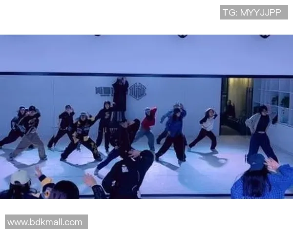 热议街舞：南京街舞队的配合变革
